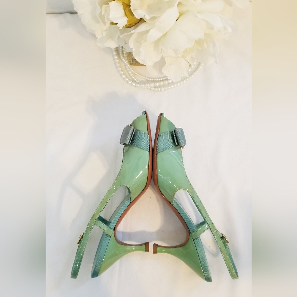 Salvatore Ferragamo Vintage Mint Green Peep Toe Bow Slingback Heels - Picture 7 of 15